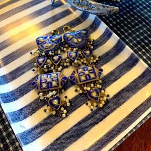 Vintage Art Deco earrings lightweight stunners